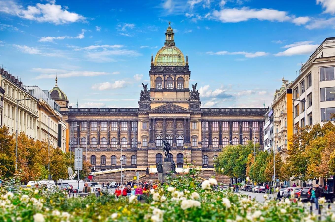 Wenceslas Square Apartment 150 M2 براغ المظهر الخارجي الصورة