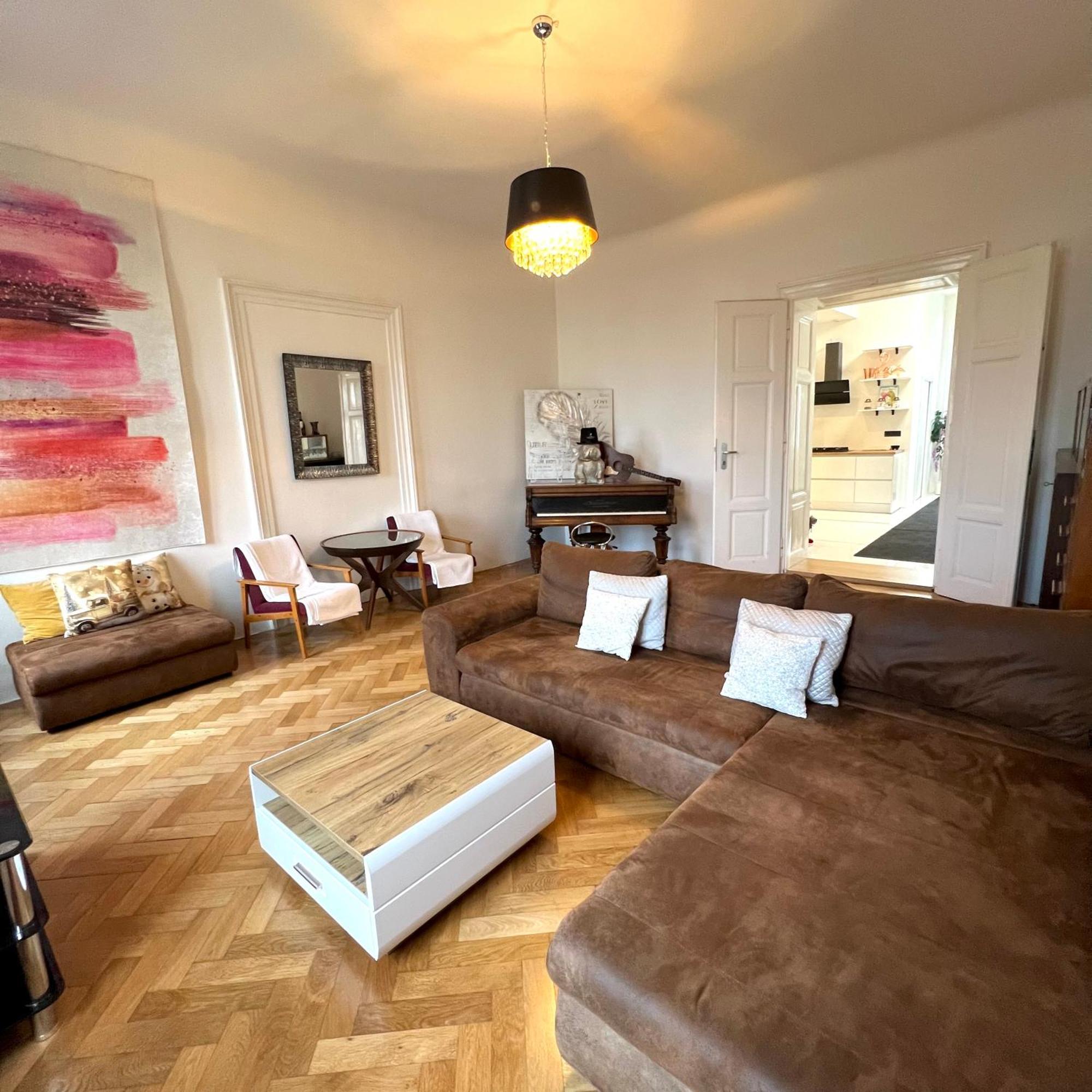 Wenceslas Square Apartment 150 M2 براغ المظهر الخارجي الصورة